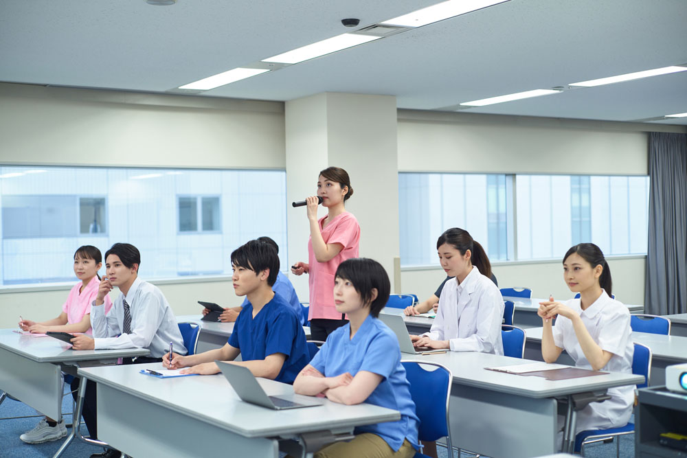医療・介護の現場を支えるさまざまなサポート